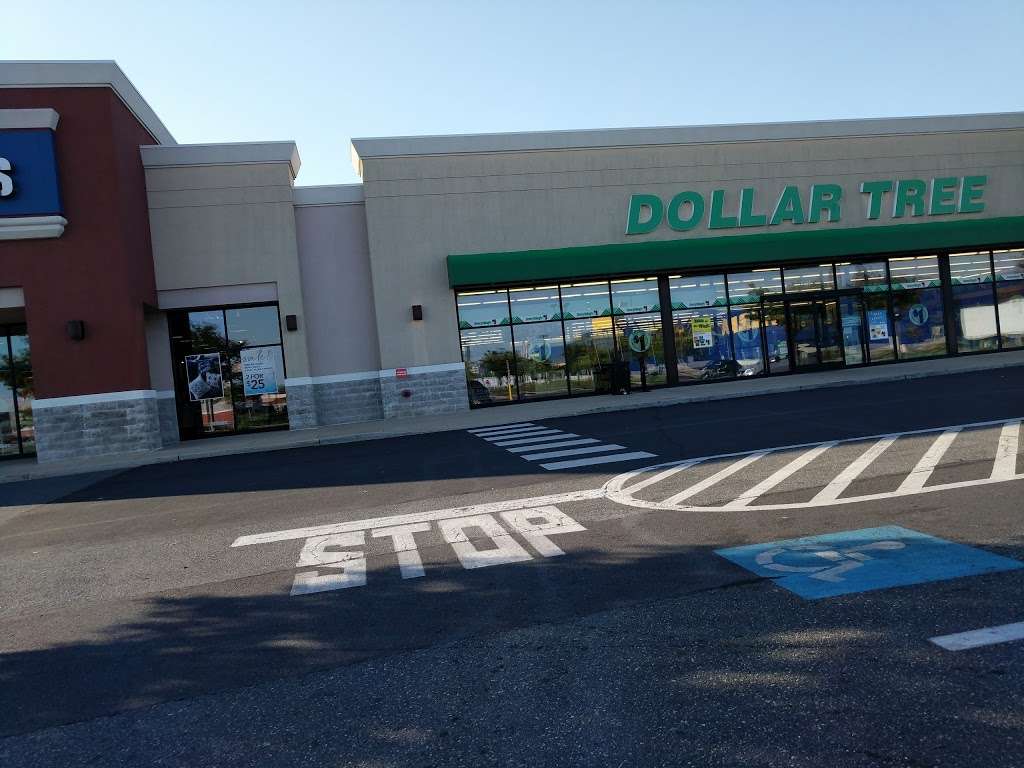 Dollar Tree | 2116 S Christopher Columbus Blvd, Philadelphia, PA 19148, USA | Phone: (215) 551-1867