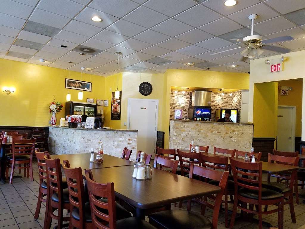 Lil Italian Cafe | 3065 Centreville Rd, Herndon, VA 20171 | Phone: (703) 904-0223