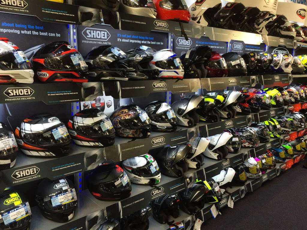 Helmet City Tatsfield | Waylands Farm, Approach Rd, Tatsfield TN16 2JT, UK | Phone: 01959 577911