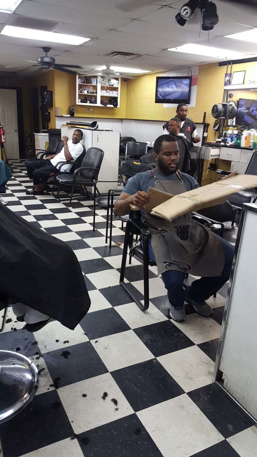 Major Cutz | 250 Hwy 67, Cedar Hill, TX 75104, USA | Phone: (972) 293-7484