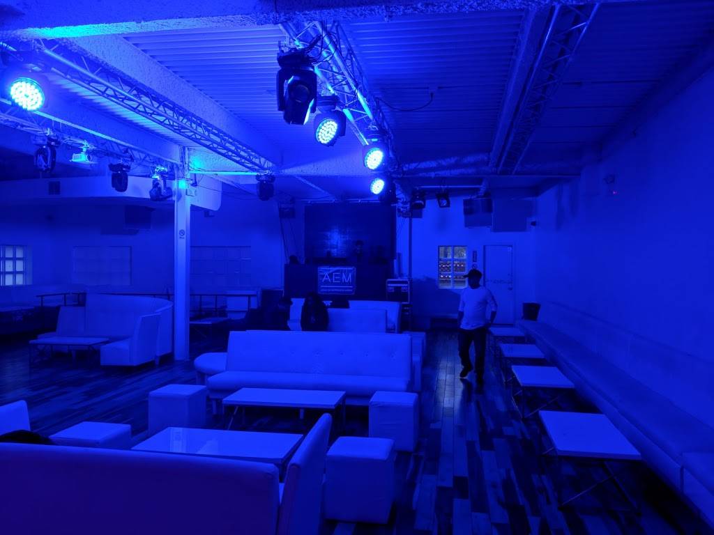 Club 51 | 629 W 51st St, New York, NY 10019, USA | Phone: (347) 921-0002