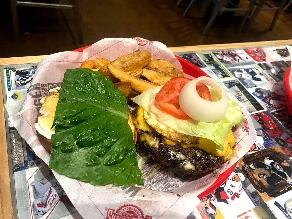 Fuddruckers | 741 N Central Expy, Plano, TX 75075, USA | Phone: (972) 423-0267