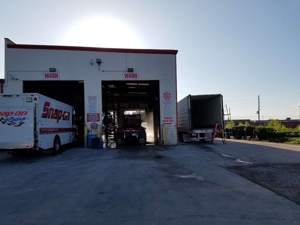 A 1 Truck Wash & Lube | 207 W Richey Rd, Houston, TX 77090, USA | Phone: (281) 874-9274