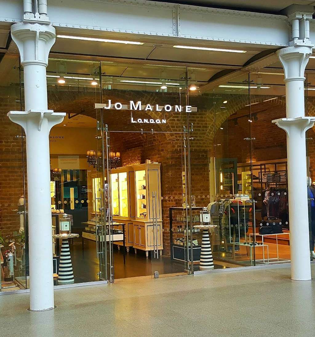 Jo Malone London | Unit 1C, Pancras Rd, Kings Cross, London N1C 4QP, UK | Phone: 0370 192 5961