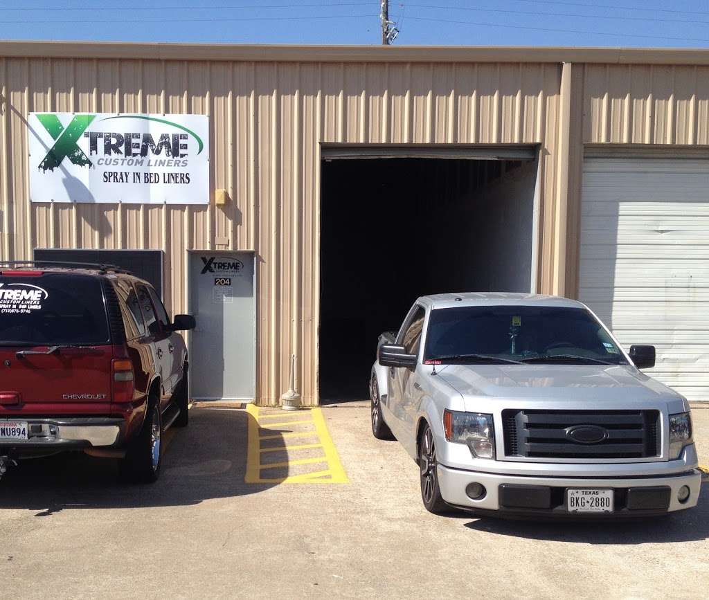 Xtreme Custom Liners Houston | 9700 Almeda Genoa Rd #204, Houston, TX 77075, USA | Phone: (713) 876-5746