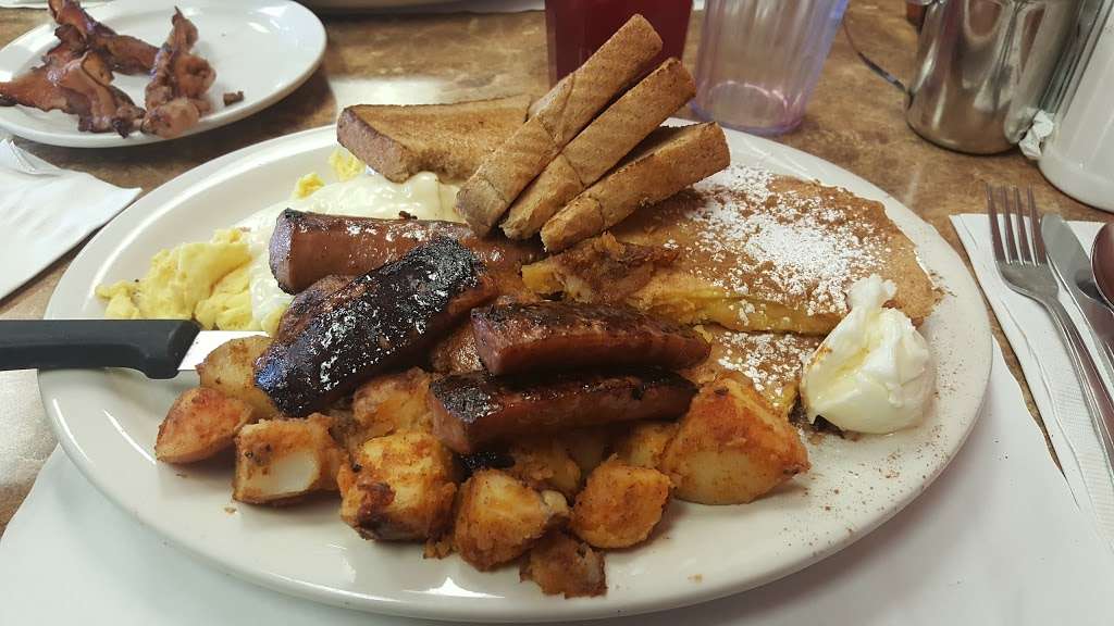 Zacharys Breakfast & Lunch | 1778 Washington St, Stoughton, MA 02072, USA | Phone: (781) 297-7510