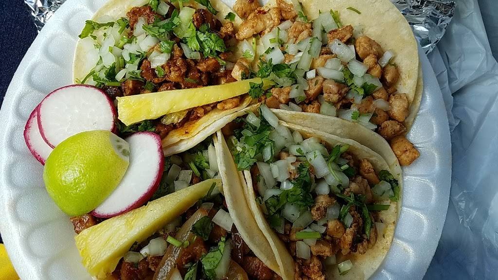 Taqueria la flama food truck | 19044 108th Ave SE, Renton, WA 98055, USA | Phone: (425) 524-9409