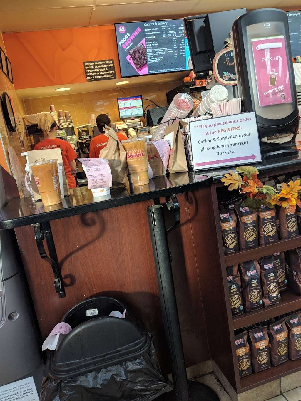 Dunkin | 44 North Rd, Bedford, MA 01730, USA | Phone: (781) 275-7100