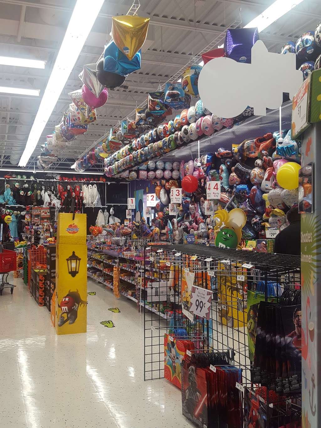 Party City | 214 S Randall Rd, Elgin, IL 60124, USA | Phone: (847) 468-1559