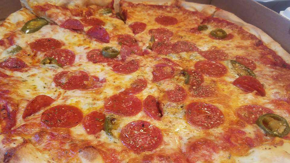 Poppys Pizza | 4379 N University Dr, Lauderhill, FL 33351, USA | Phone: (954) 749-1117