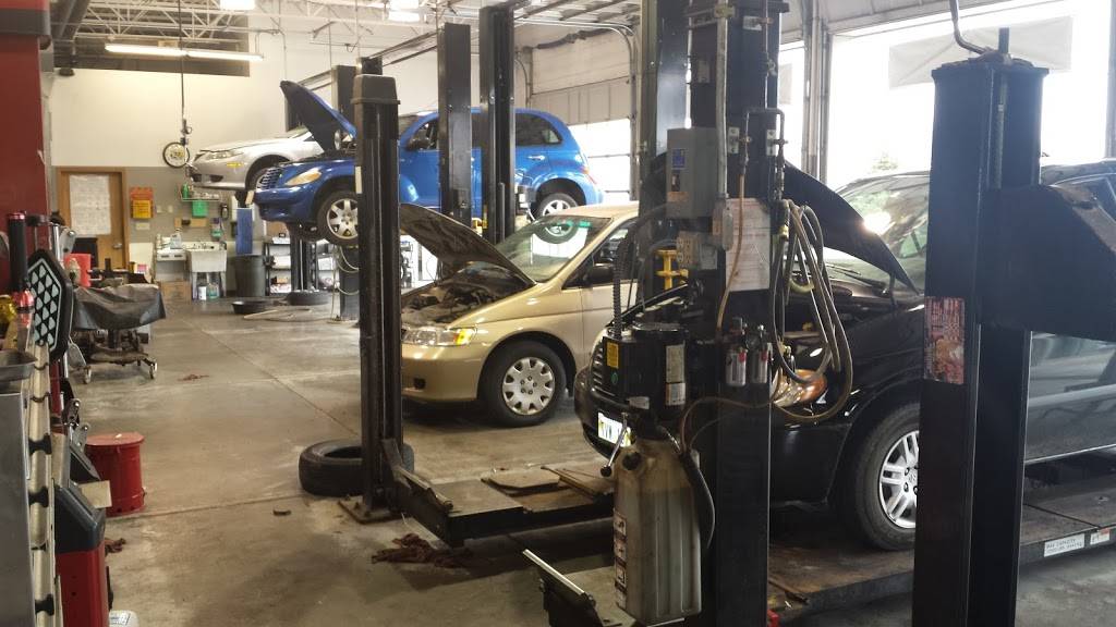 Tuffy Tire and Auto Repair | 1525 Pine Lake Rd, Lincoln, NE 68512, USA | Phone: (402) 421-1900