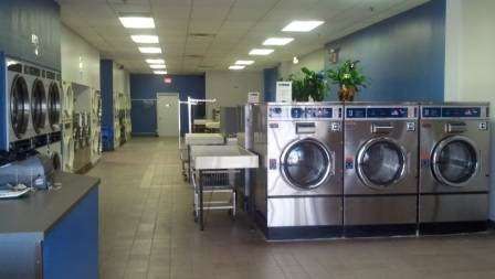 The Clothes Pin Laundromat | Burlington Coat Factory Plaza, 64 Newport Ave, Rumford, RI 02916, USA | Phone: (401) 400-2746