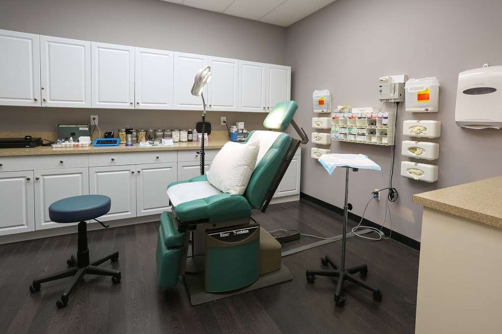 Waters Edge Dermatology | 6250 Lantana Rd Suite 9, Lake Worth, FL 33463 | Phone: (561) 578-8100