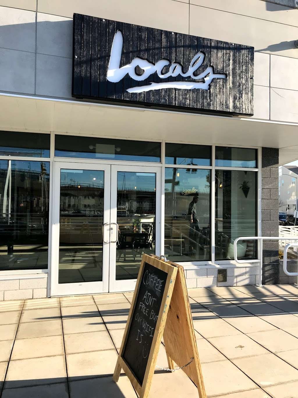 Locals Collective NYC | 190 Beach 69th St, Arverne, NY 11692, USA | Phone: (347) 752-2728