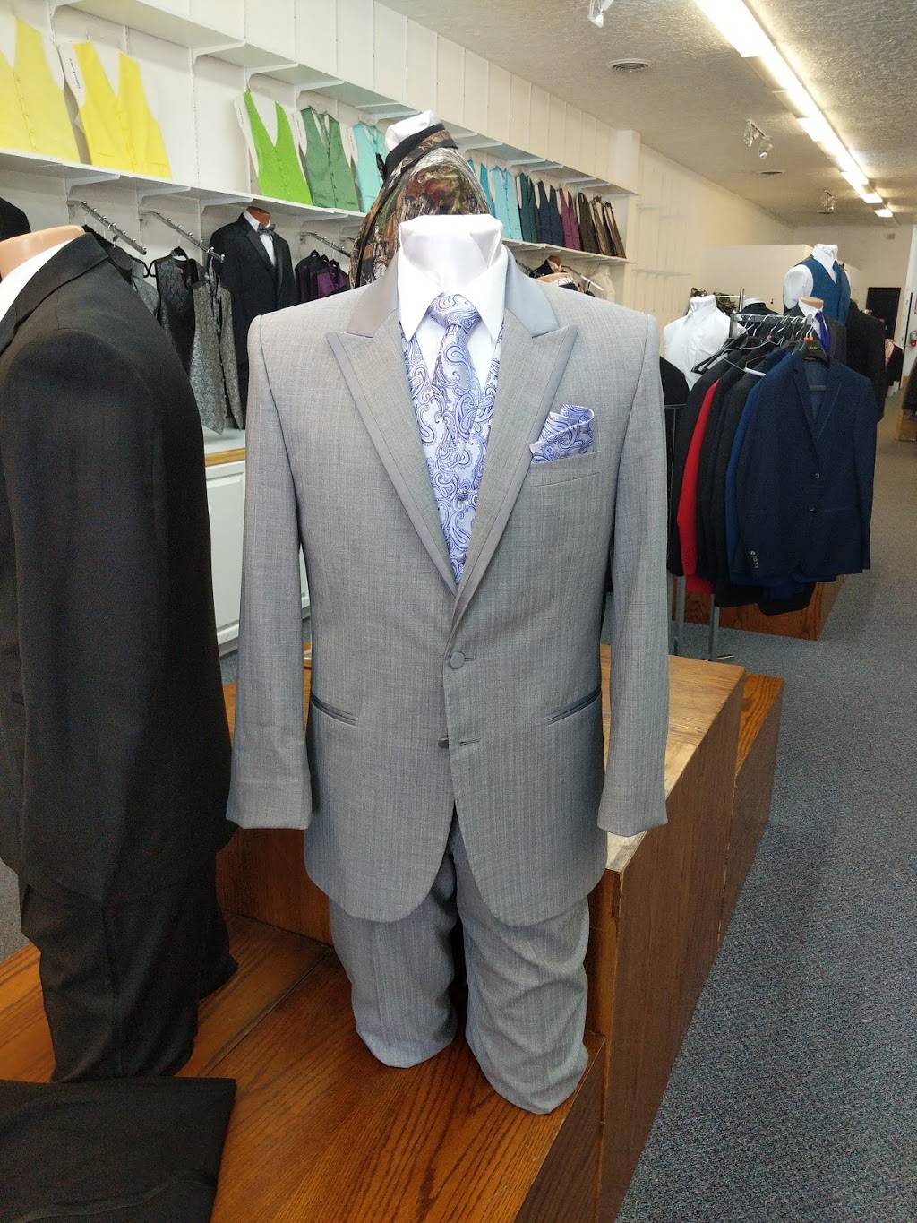 Boise Tuxedo Shop | 3371 N Eagle Rd Suite 130, Meridian, ID 83646, United States | Phone: (208) 375-9616