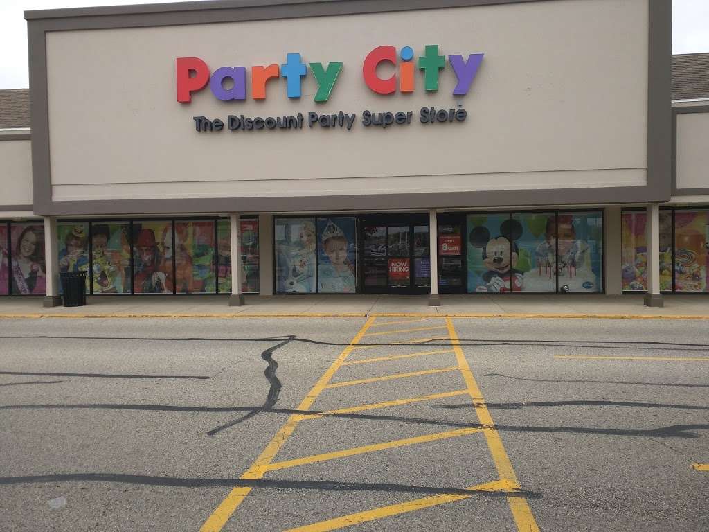 Party City | 795 W Main St, Lake Zurich, IL 60047, USA | Phone: (847) 719-1680