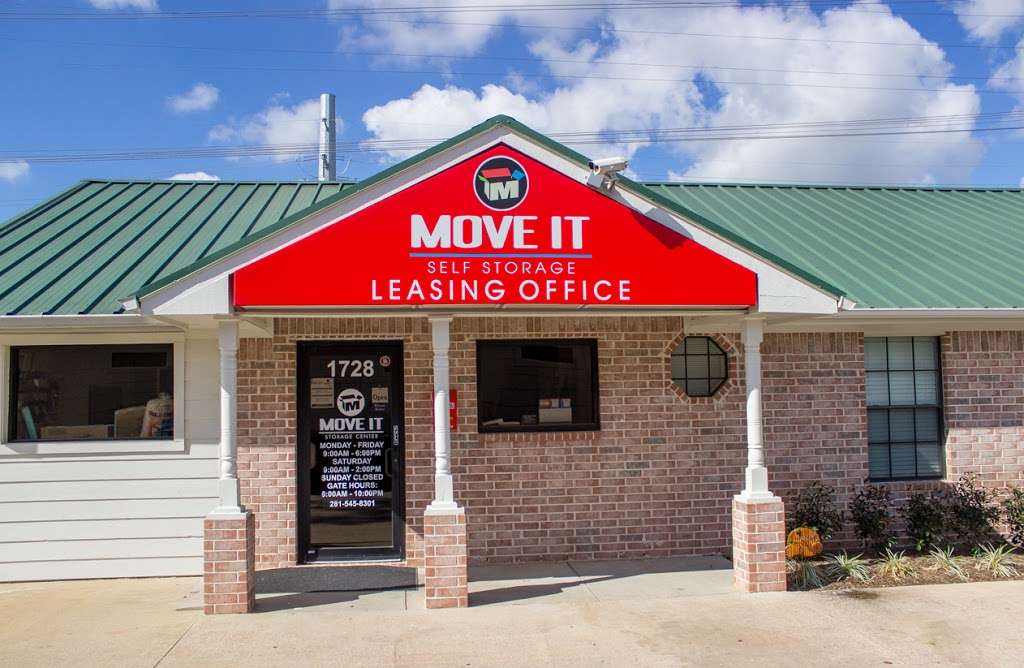 Move It Self Storage - Sugar Land / Greatwood | 1728 Crabb River Rd, Richmond, TX 77469 | Phone: (281) 545-8301