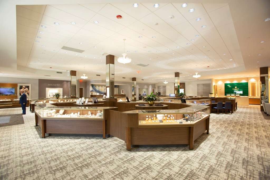 Longs Jewelers | 323 Daniel Webster Hwy, Nashua, NH 03060, USA | Phone: (603) 891-2000