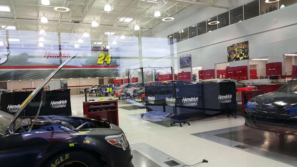 Hendrick Motorsports 48/88 Race Shop | 4345 Papa Joe Hendrick Blvd, Charlotte, NC 28262, USA | Phone: (704) 455-3400