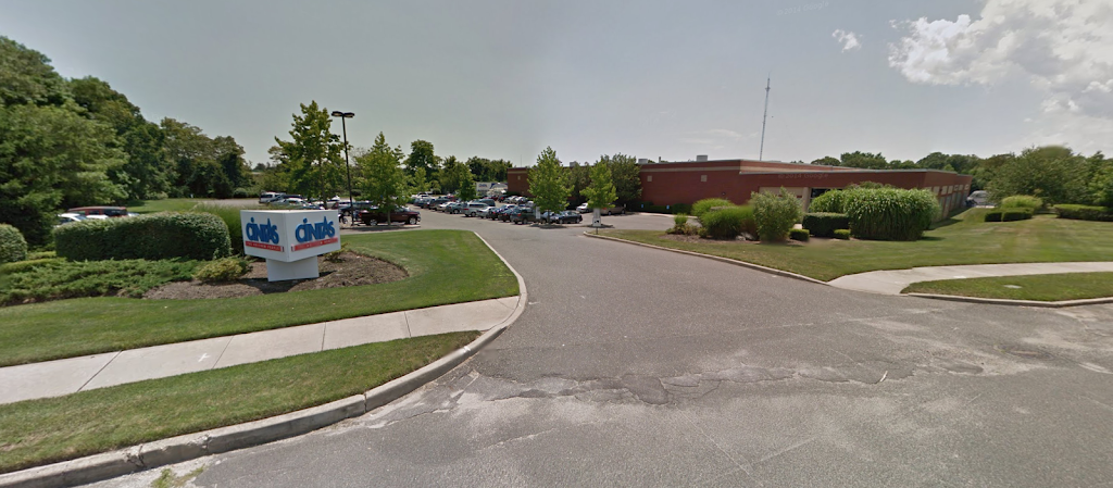 Cintas Uniform Services | 500 S Research Pl, Central Islip, NY 11722, USA | Phone: (631) 546-7060