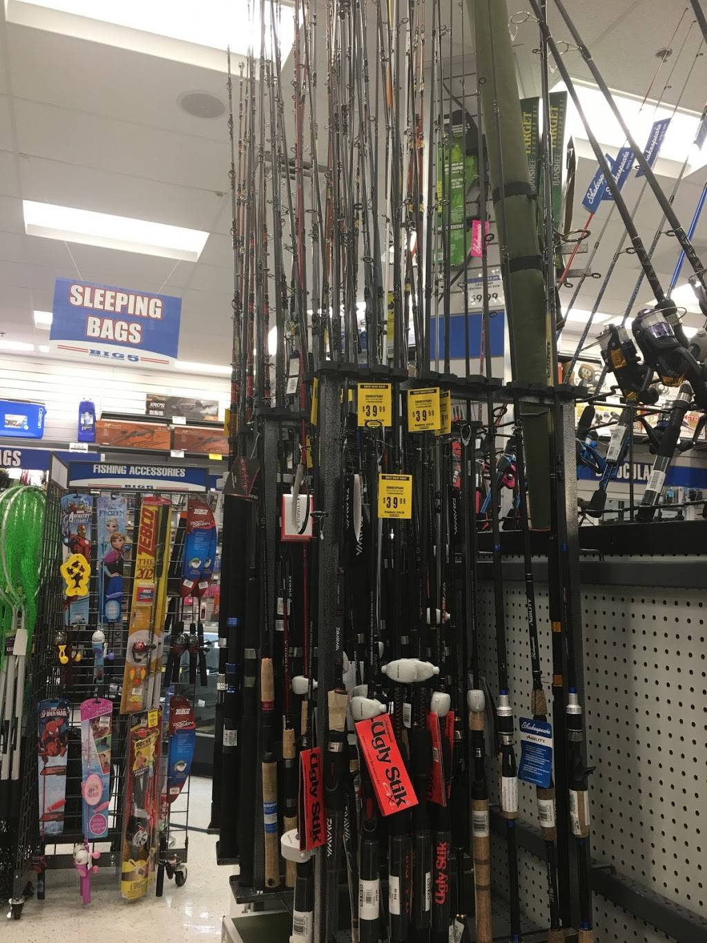 Big 5 Sporting Goods - Jurupa Valley | 8052 Limonite Ave #102, Jurupa Valley, CA 92509, USA | Phone: (951) 727-8917