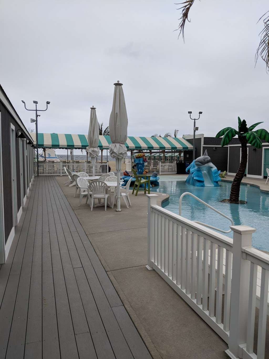 Chapel Beach Club | 1023 E Ocean Ave, Sea Bright, NJ 07760, USA | Phone: (732) 842-1176