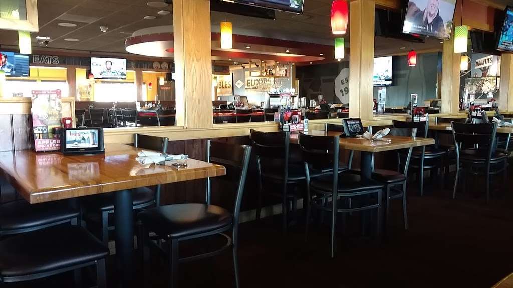 Applebees Grill + Bar | 21625 E, Valley Blvd, Walnut, CA 91789 | Phone: (909) 594-1140