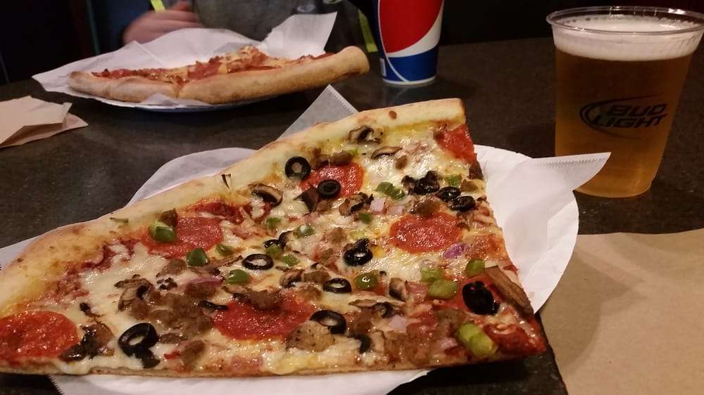 Mikes Pizzeria | 1158 W San Marcos Blvd #4080, San Marcos, CA 92078 | Phone: (760) 510-2750