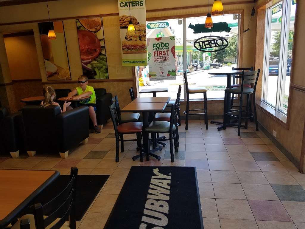 Subway Restaurants | 1145 Dundee Ave, Elgin, IL 60120, USA | Phone: (847) 888-0202