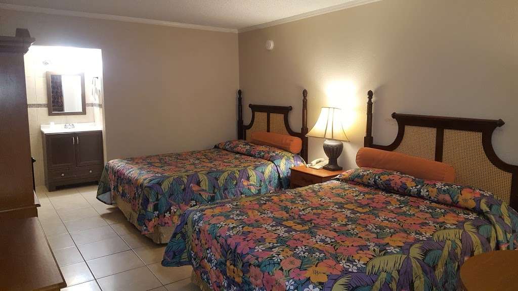 Sunrise Motel | 4162, 801 W Vine St, Kissimmee, FL 34741, USA | Phone: (407) 846-3228