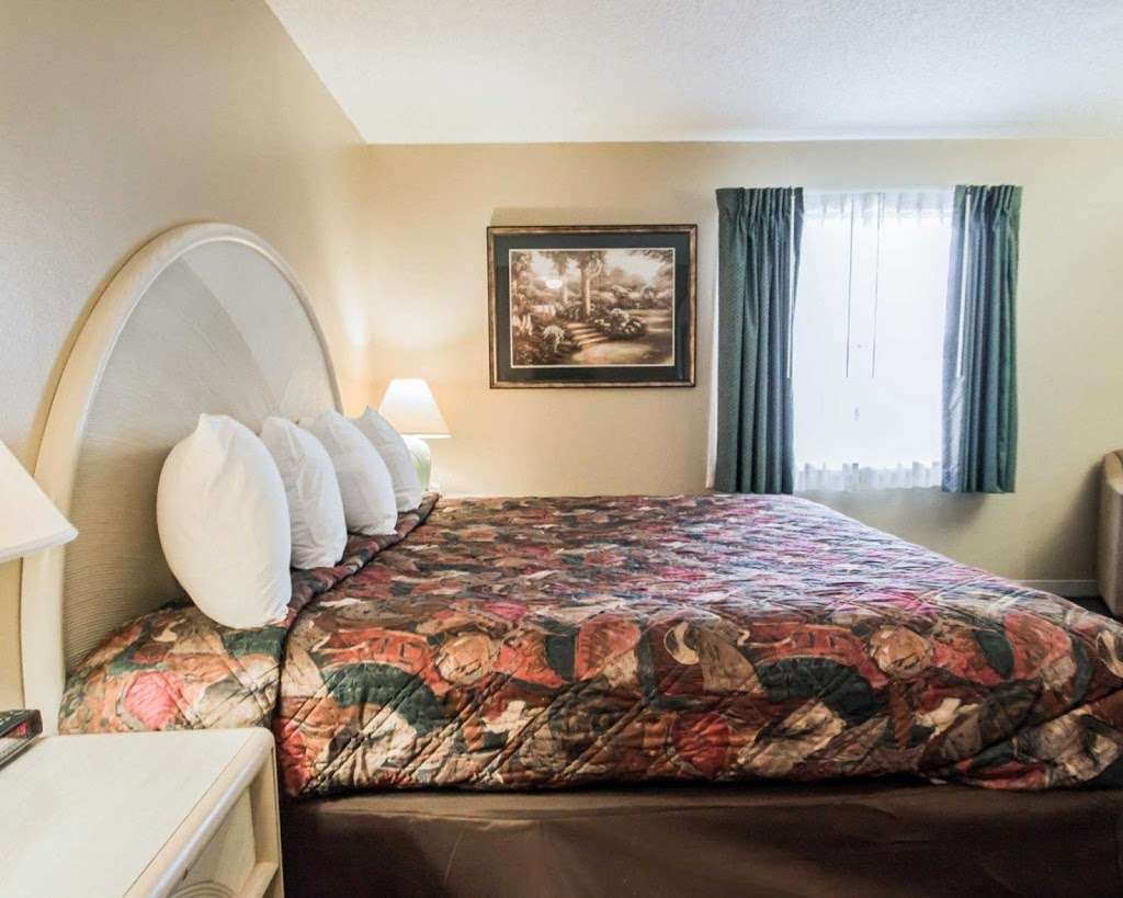 Rodeway Inn & Suites | 605 B Moore Rd, Haines City, FL 33844, USA | Phone: (863) 421-1310