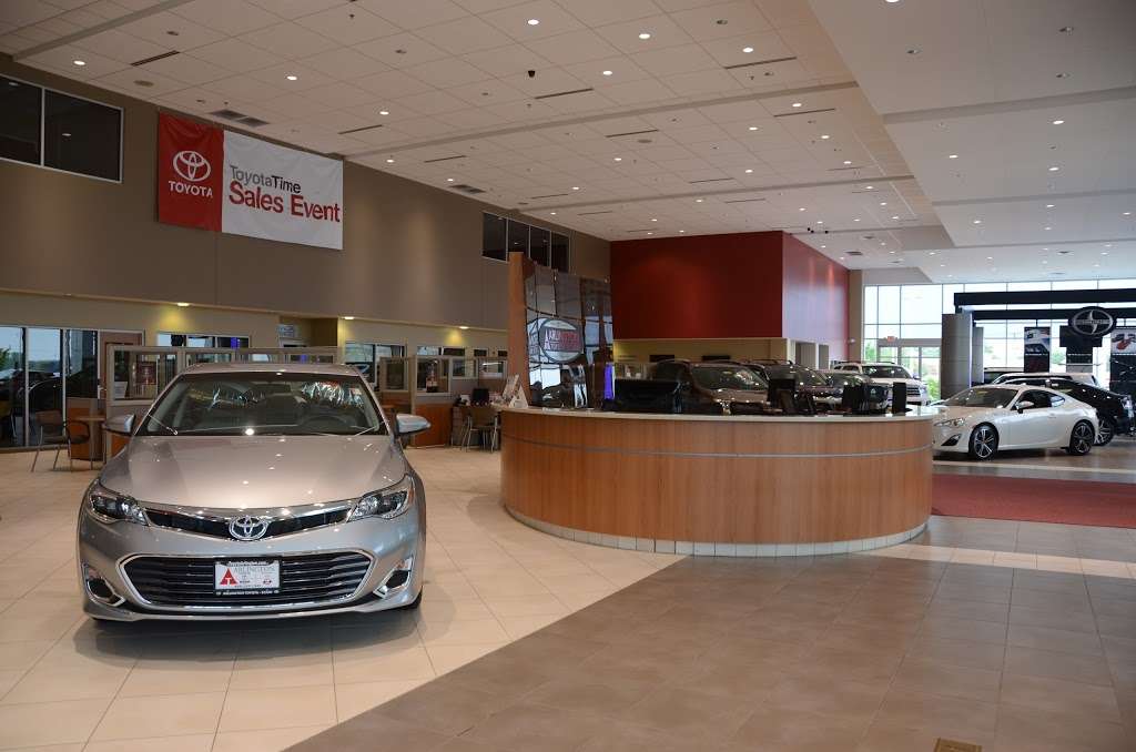 Arlington Toyota | 2095 N Rand Rd, Palatine, IL 60074 | Phone: (847) 485-1200