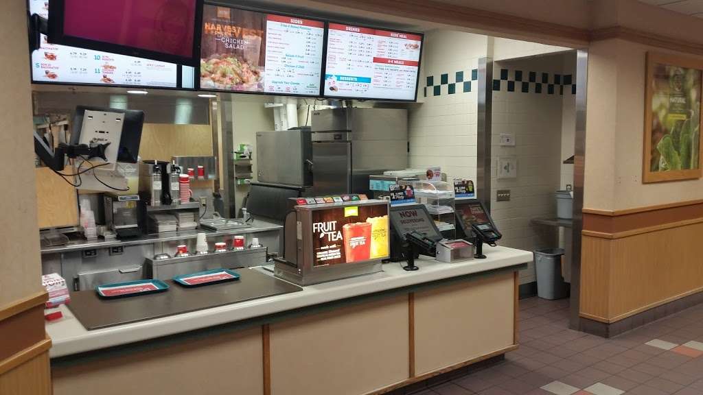 Wendys | 7000 E Mayo Blvd, Phoenix, AZ 85054, USA | Phone: (480) 502-1405