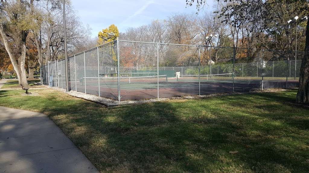 Taliaferro Park | 2900 W 79th St, Prairie Village, KS 66208, USA | Phone: (913) 381-6464