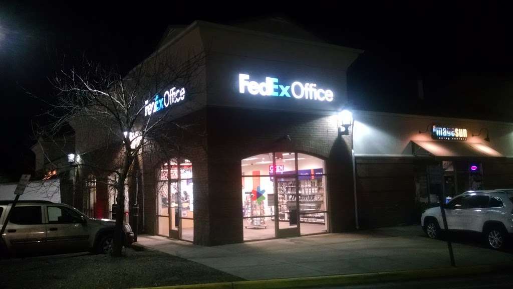 FedEx Office Print & Ship Center | 10008 Southpoint Pkwy Suite 104, Fredericksburg, VA 22407 | Phone: (540) 710-0944