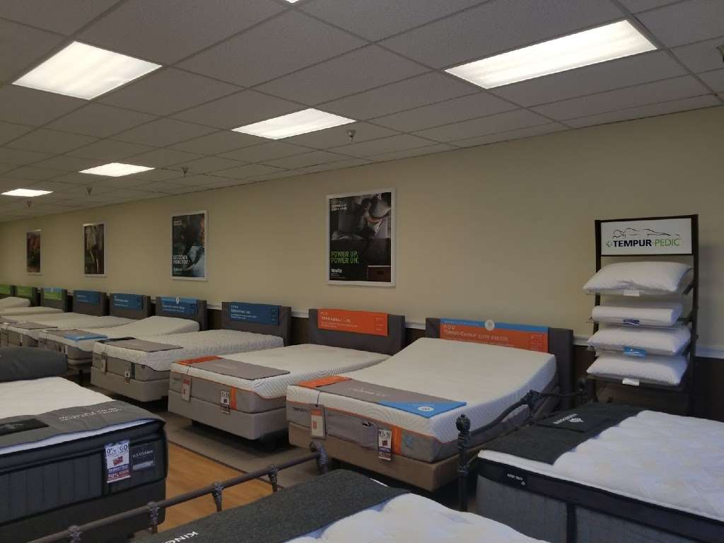 Mattress Warehouse of Hagerstown - Valley Mall | 17301 Valley Mall Rd, Hagerstown, MD 21740, USA | Phone: (301) 582-3766