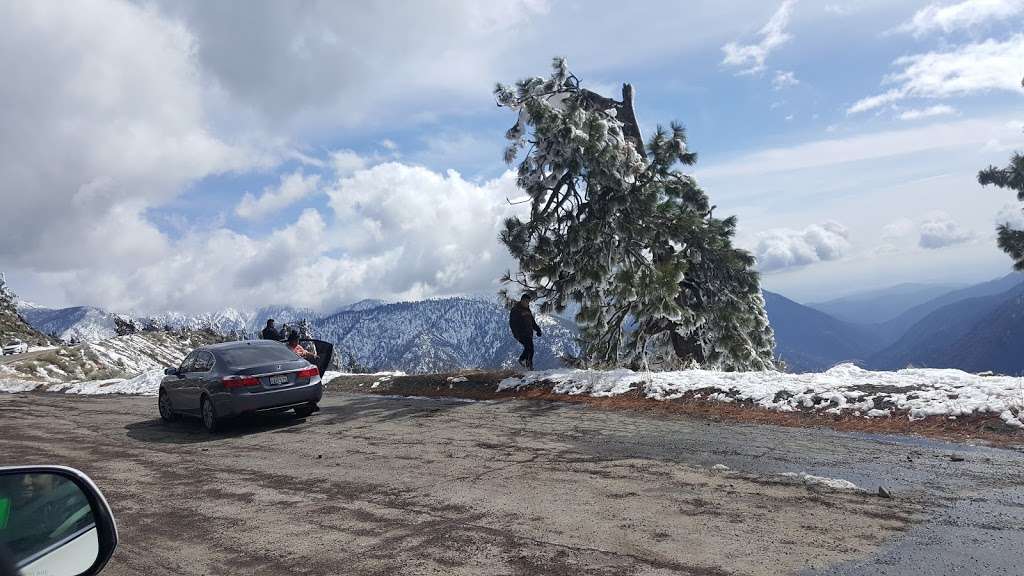 Grassy Hollow Visitor Center | CA-2, Valyermo, CA 93563, USA | Phone: (626) 821-6737