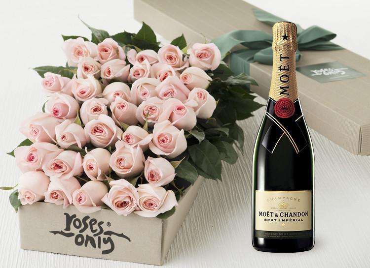 Roses Only UK | Flower Market, New Covent Garden Market, London SW8 5BH, UK | Phone: 020 7622 1622