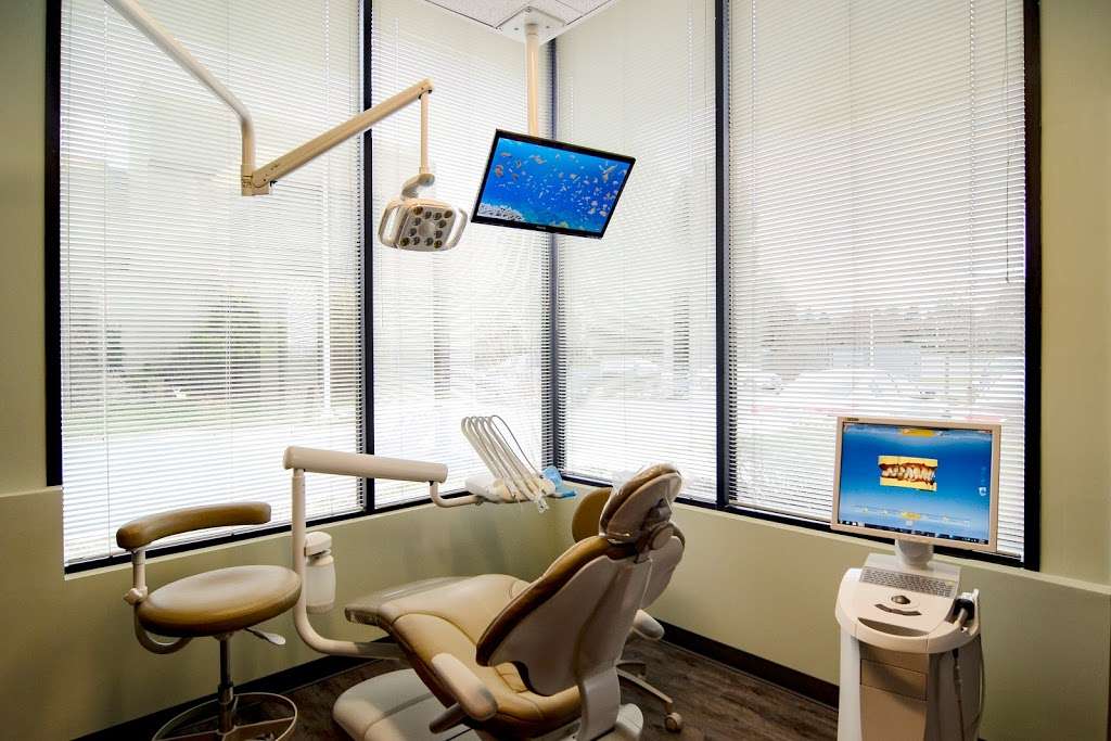 TotallySmiles Dental Care | 1 Bank St #110, Gaithersburg, MD 20878, USA | Phone: (301) 948-8838