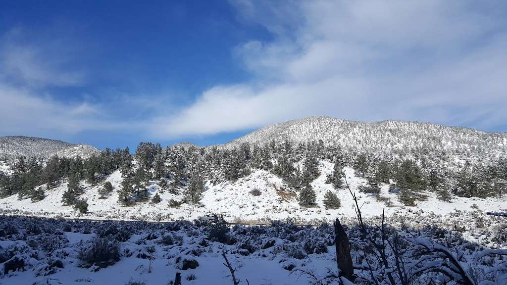 Mt Pinos vehicle meeting spot | Mil Potrero Hwy, Frazier Park, CA 93225, USA