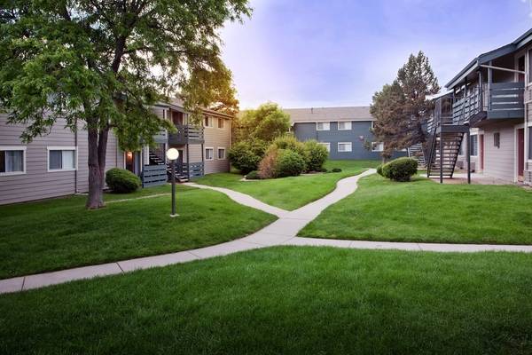 Hampden Heights Apartments | 8405 E Hampden Ave, Denver, CO 80231, USA | Phone: (720) 773-8471