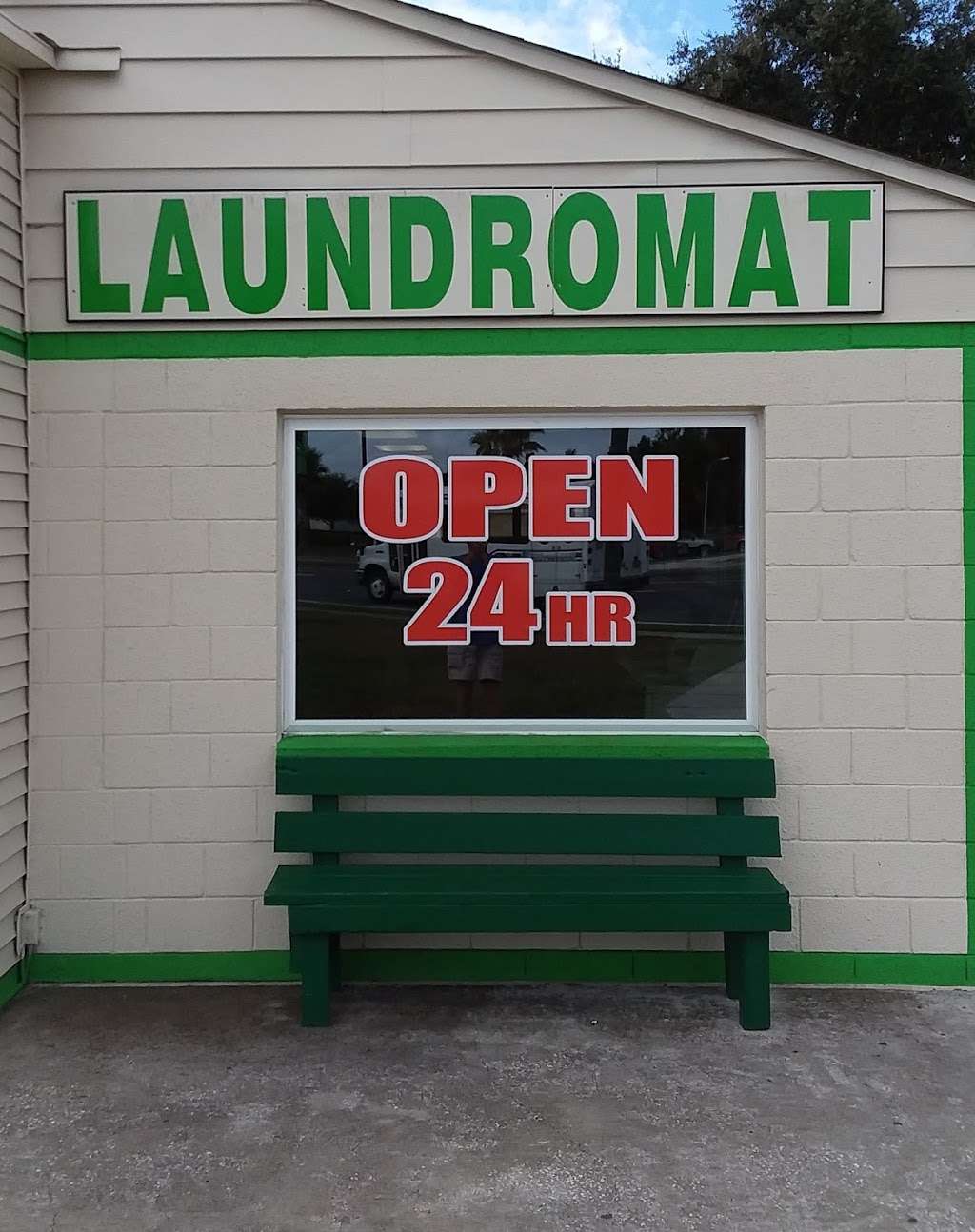 441 Coin Laundry | 1699 E Main St, Leesburg, FL 34748 | Phone: (352) 552-4814