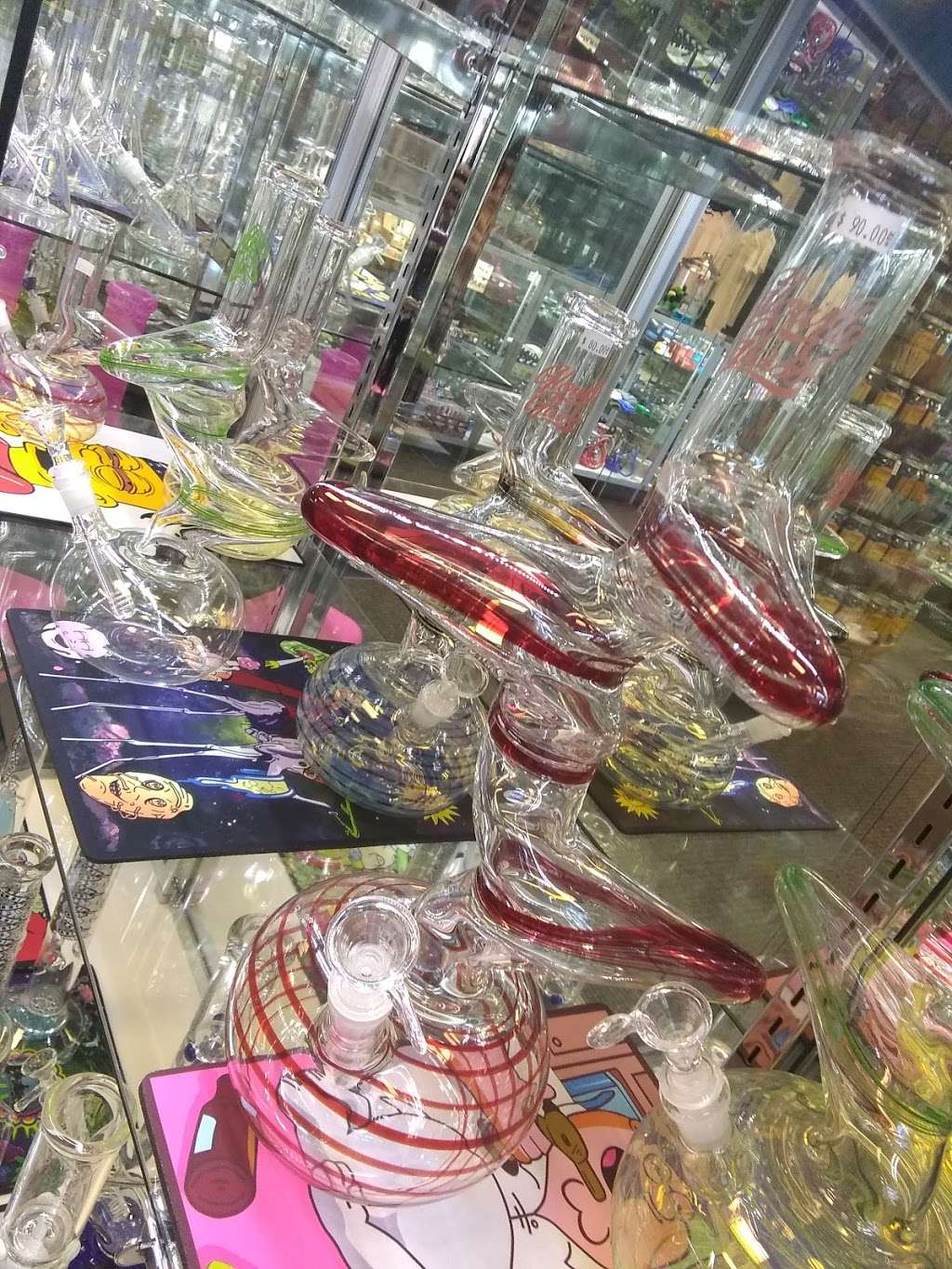 Smokin Glass Franklin | 6963 S 27th St, Franklin, WI 53132, USA | Phone: (414) 574-0178