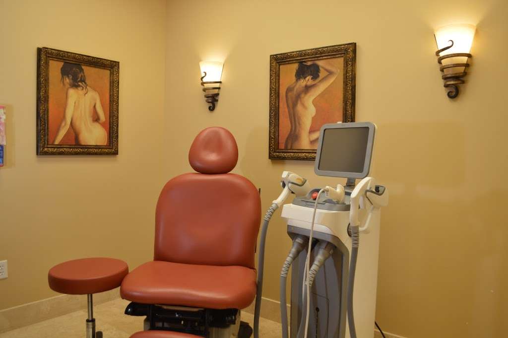 Decio Carvalho, M.D. | 10167 W Sunrise Blvd STE 104, Plantation, FL 33322, USA | Phone: (954) 600-9510