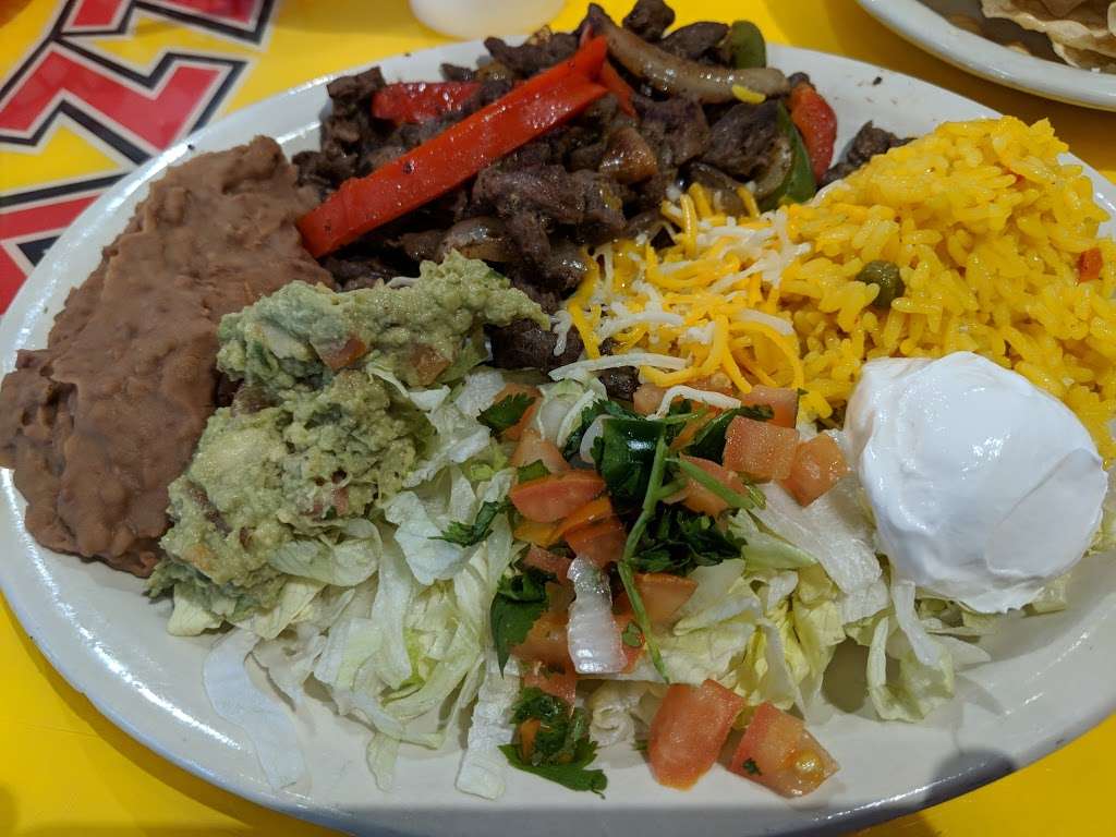 Fuzzys Taco Shop | 8909 W 95th St, Overland Park, KS 66212, USA | Phone: (913) 291-2056