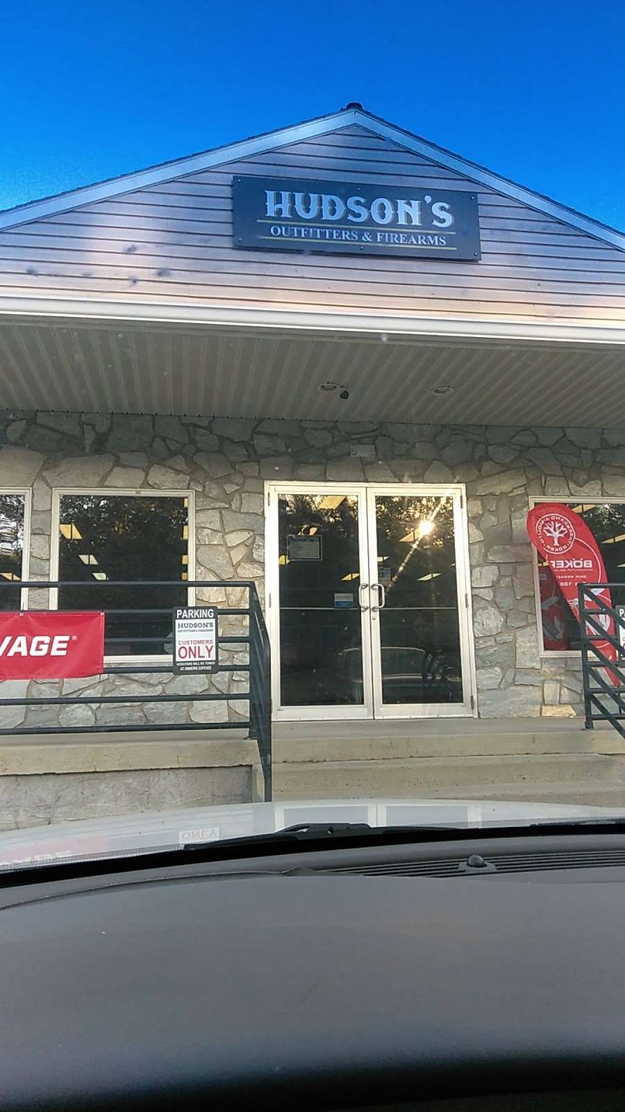 Hudson S Outfitters Firearms 1486 S Hanover St Pottstown Pa 19465 Usa
