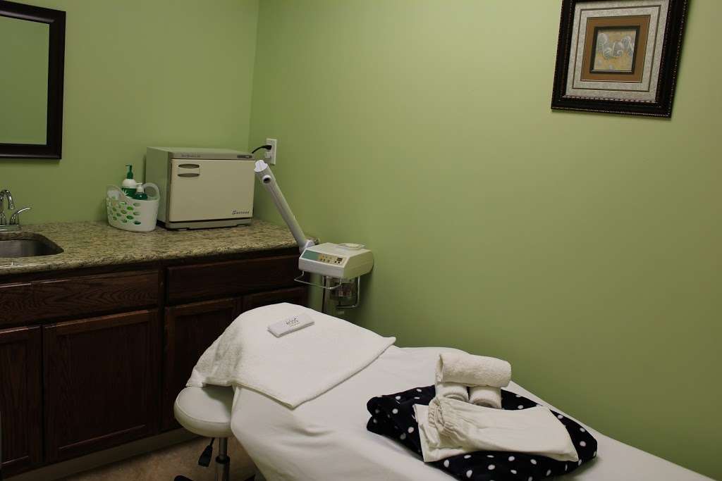 Thread Salon | 703 E Farm to Market Rd 544 #145, Murphy, TX 75094, USA | Phone: (972) 442-1248