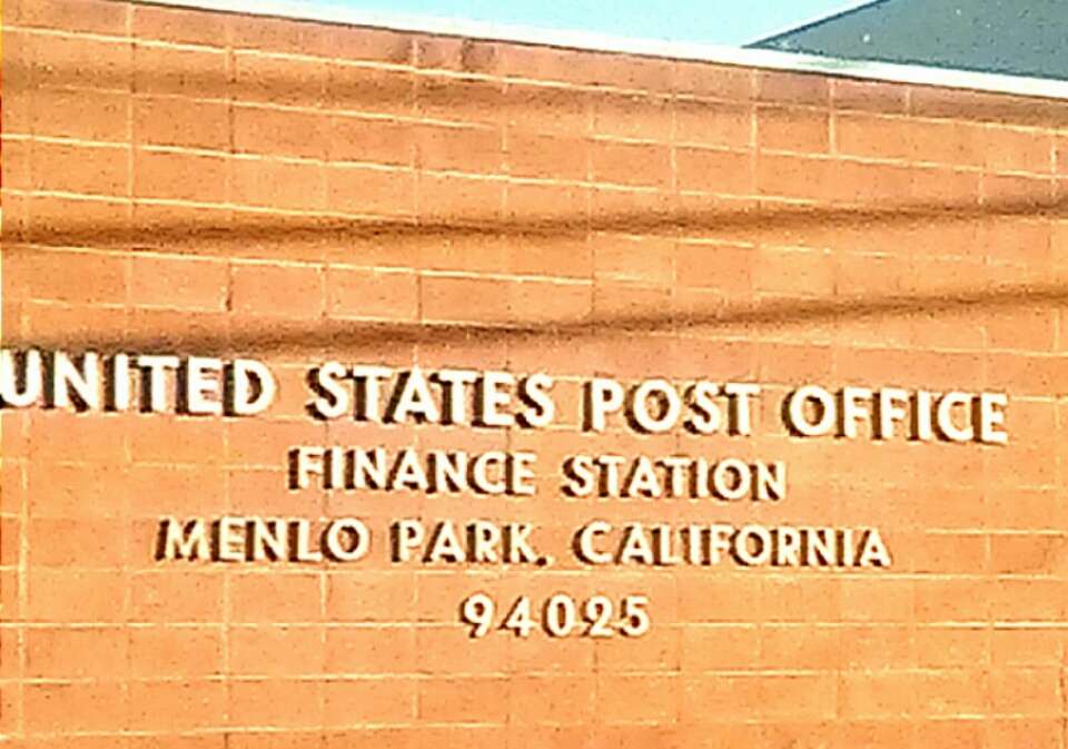 United States Postal Service | 3875 Bohannon Dr, Menlo Park, CA 94025, USA | Phone: (800) 275-8777