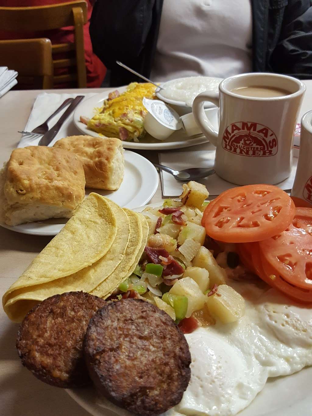 Mamas Daughters Diner | 2412 W Shady Grove Rd, Irving, TX 75060, USA | Phone: (972) 790-2778