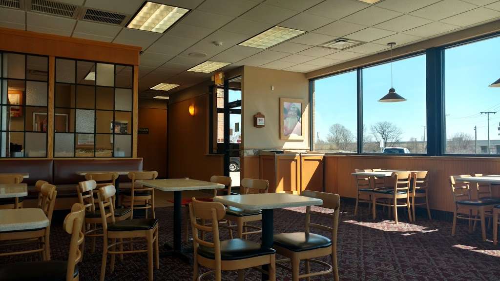 Wendys | 15600 W Commerce Rd, Daleville, IN 47334, USA | Phone: (765) 378-4764
